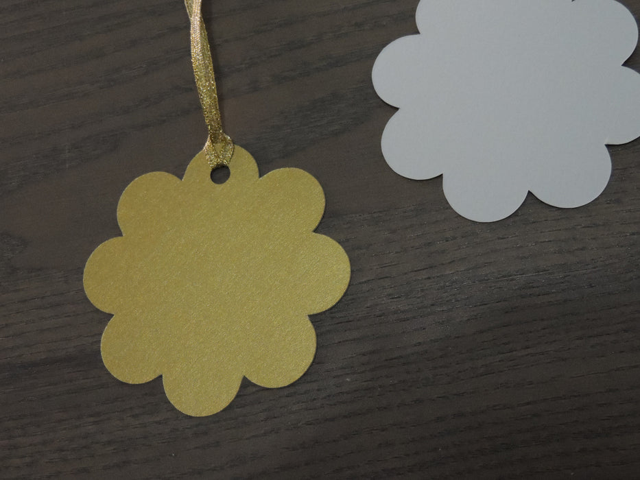 Gold / Silver Tag with ribbon