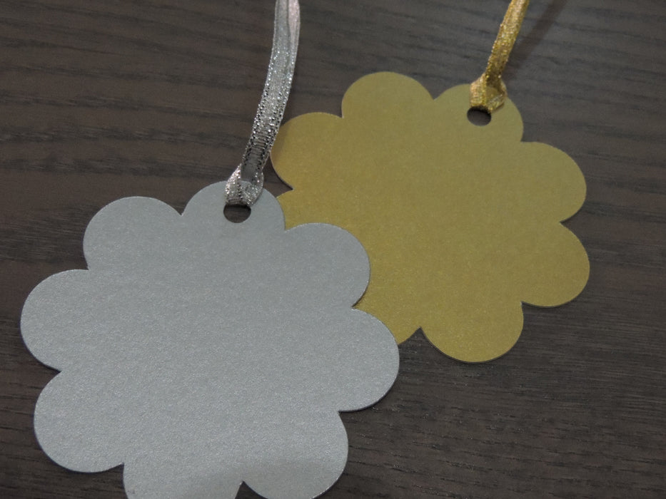 Gold / Silver Tag with ribbon